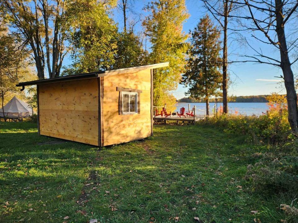 Stoco Lake Lodge Tweed Exterior photo